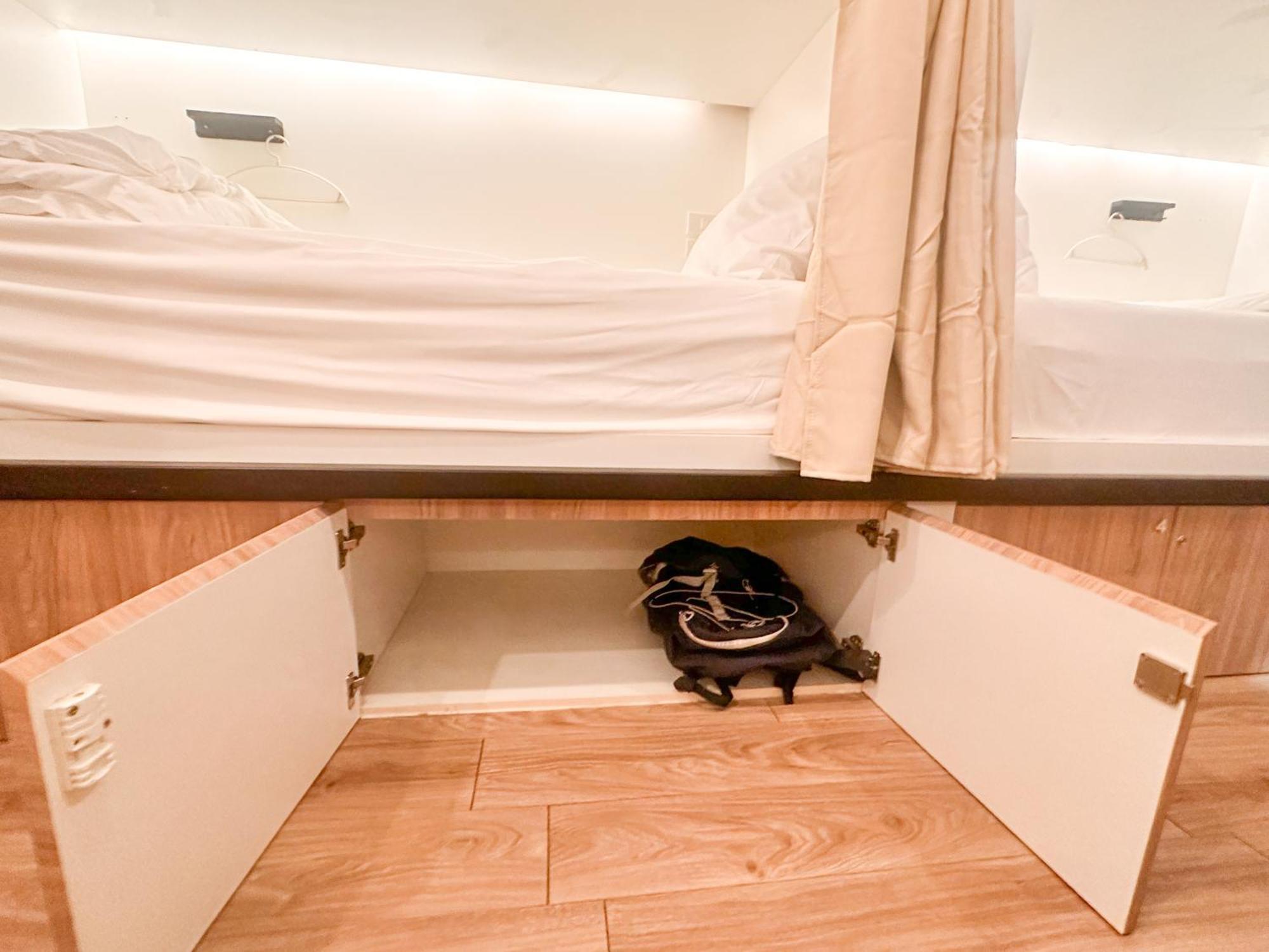 Bangkok Neighborhood Hostel Bagian luar foto